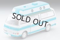 TOMYTEC 1/64 Limited Vintage Neo Nissan Caravan Camper (White/Light Blue) '73