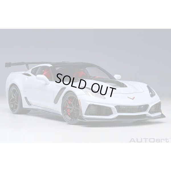 画像17: AUTOart 1/18 Chevrolet Corvette (C7) ZR1 (Gray Metallic)