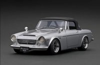 ignition model 1/18 DATSUN Fairlady 2000 (SR311) Silver