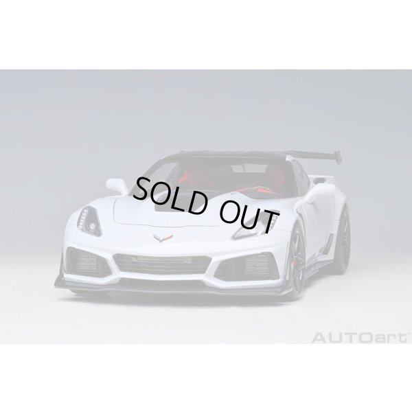 画像18: AUTOart 1/18 Chevrolet Corvette (C7) ZR1 (Gray Metallic)