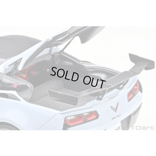 画像12: AUTOart 1/18 Chevrolet Corvette (C7) ZR1 (Gray Metallic)