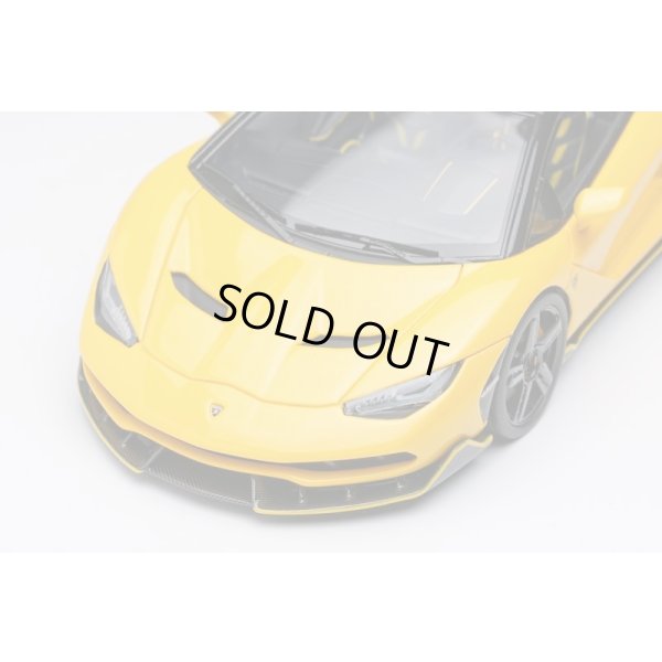 画像6: EIDOLON COLLECTION 1/43 Lamborghini Centenario Roadster LP770-4 2016 Giallo Orion Limited 60 pcs.