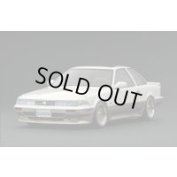 ignition model 1/18 Toyota Soarer (Z20) 3.0GT-LIMITED White/Gold