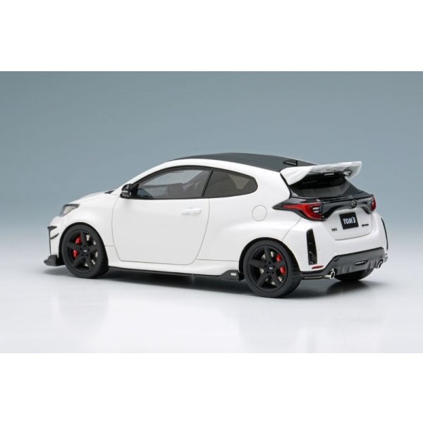 画像3: EIDOLON 1/43 TOM'S GR Yaris 2021 Platinum White Pearl Mica