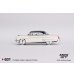 画像4: MINI GT 1/64 Lincoln Capri 1954 Arctic White/Atlantic Blue (LHD) (4)