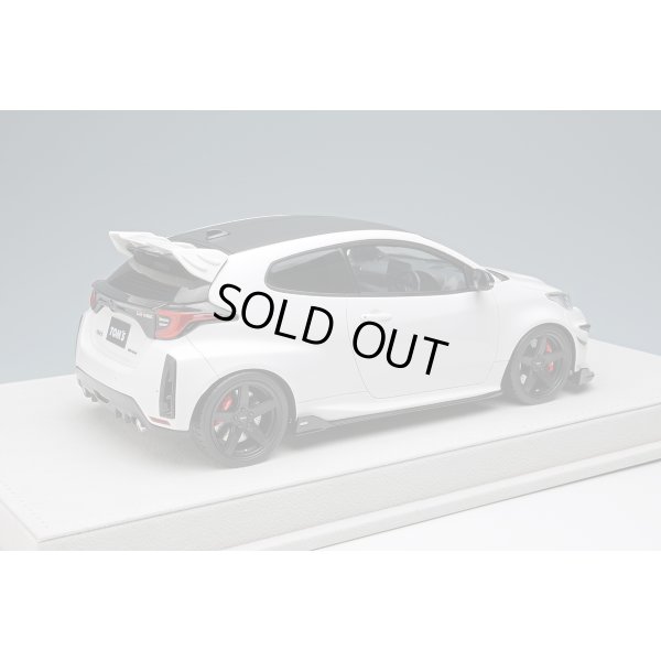 画像4: EIDOLON 1/18 TOM'S GR Yaris 2021 Platinum White Pearl Mica
