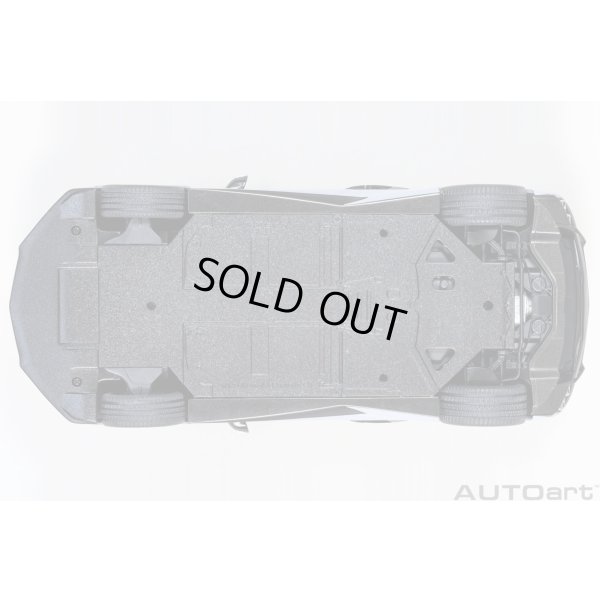 画像10: AUTOart 1/18 Chevrolet Corvette C8 Stingray Z51 (Ceramic Matrix Gray Metallic)