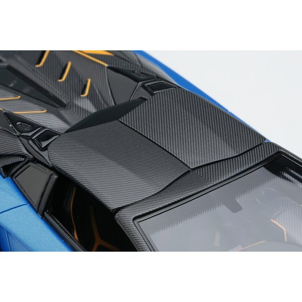 画像9: EIDOLON COLLECTION 1/43 Lamborghini Aventador SVJ 63 Roadster 2019 Blue Arione Limited 63 pcs.