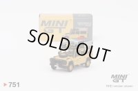 MINI GT 1/64 Land Rover Defender 110 Camel Trophy Amazon 1989 Team Japan (RHD)