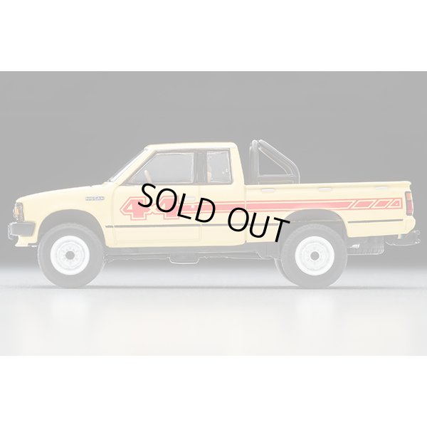 画像4: TOMYTEC 1/64 Limited Vintage NEO Nissan Truck 4X4 King Cab (Yellow) USA version