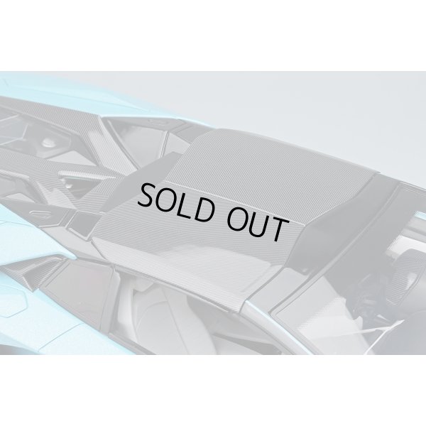 画像12: EIDOLON 1/18 Lamborghini Aventador LP780-4 Ultimae Roadster -Tribute Miura Roadster- 2022 Limited 100 pcs.