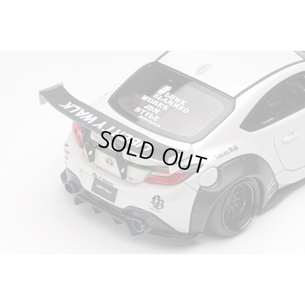 画像8: EIDOLON 1/43 LB Nation GR86 Pearl White Limited 120 pcs.