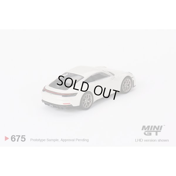 画像2: MINI GT 1/64 Porsche 911 (992) GT3 Touring Crayon (RHD)