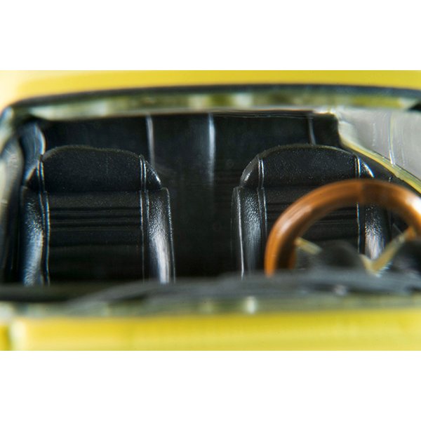 画像9: TOMYTEC 1/64 Limited Vintage Alfa Romeo 1750GTV (Yellow)