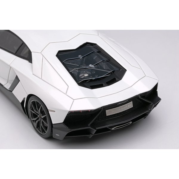 画像7: EIDOLON 1/43 Lamborghini Aventador LP720-4 50° Anniversary 2013 Pearl White (Pink Effect) Limited 80 pcs.