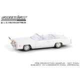 GREEN LiGHT EXCLUSIVE 1/64 1976 Cadillac Eldorado Convertible - White with Bull Horns Hood Ornament