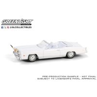 GREEN LiGHT EXCLUSIVE 1/64 1976 Cadillac Eldorado Convertible - White with Bull Horns Hood Ornament
