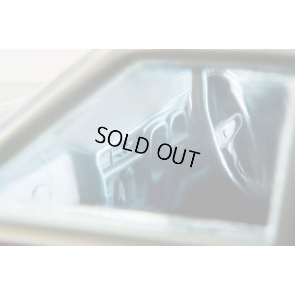 画像9: TOMYTEC 1/64 Limited Vintage NEO LV-N大都会02 Nissan Cedric 個人タクシー 大都会PARTIII 第17話 「誘拐」より