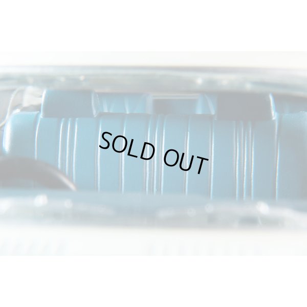 画像8: TOMYTEC 1/64 Limited Vintage NEO LV-N大都会02 Nissan Cedric 個人タクシー 大都会PARTIII 第17話 「誘拐」より