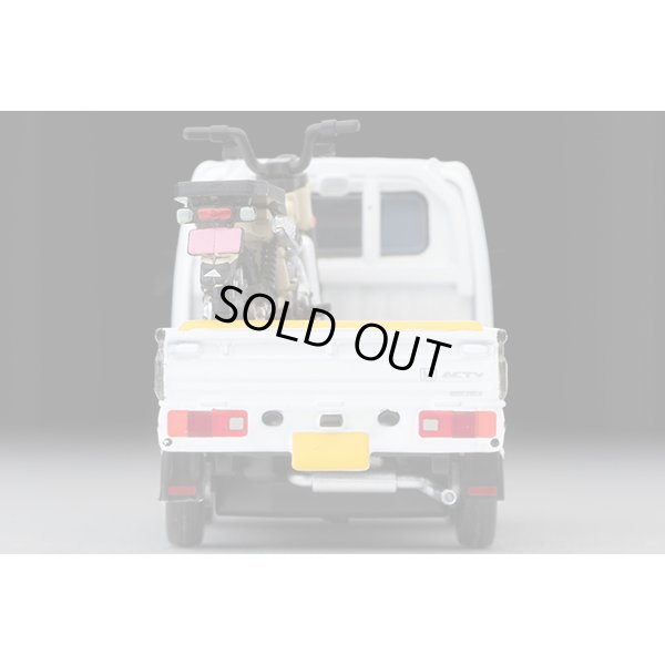 画像7: TOMYTEC 1/64 Limited Vintage NEO Honda Acty Truck (White) バイク店仕様  ホンダ CT125・ハンターカブ付