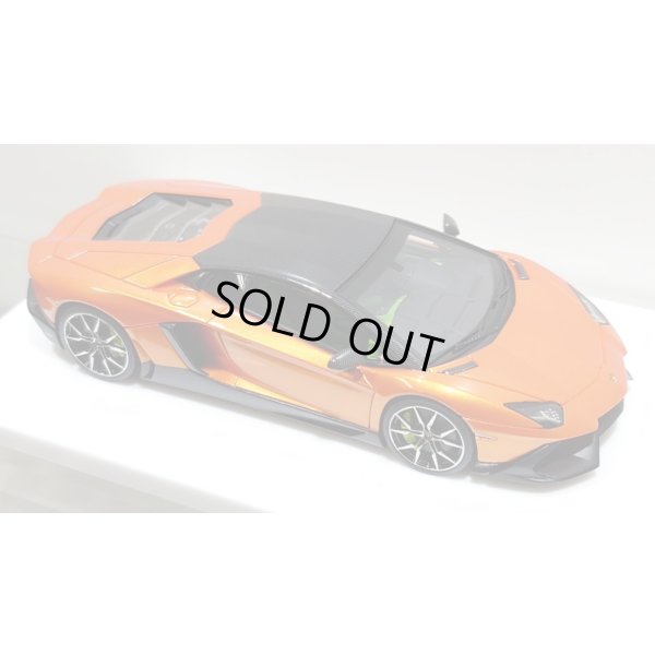 画像11: EIDOLON 1/43 Lamborghini Aventador LP720-4 50th Anniversario 2013 Arancio Pearl with Roof panel Carbon Limited 32 pcs.