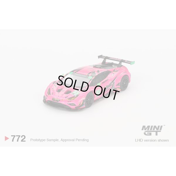 画像2: MINI GT 1/64 Lamborghini Huracan GT3 EVO2 IMSA Daytona 24 Hours 2023 #83 Iron Dames (LHD)