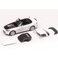 MOTORHELIX 1/64 Honda S2000 (AP2) Grand Prix White