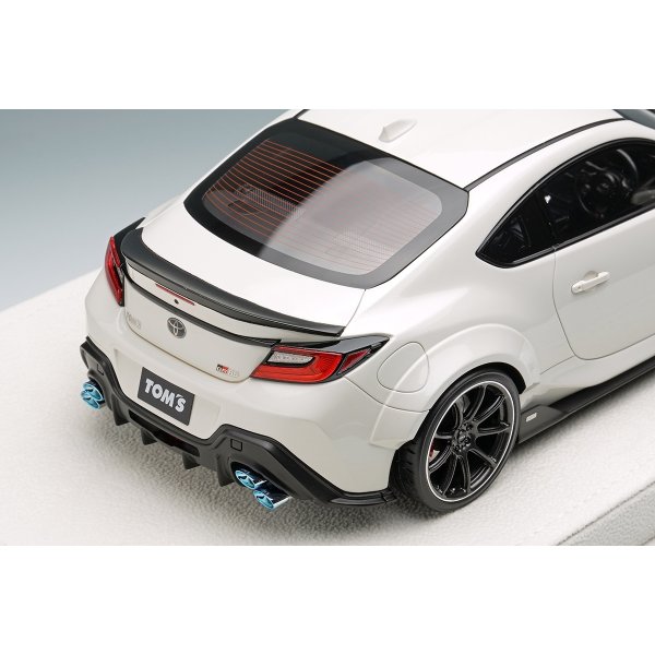 画像6: EIDOLON 1/18 TOM'S GR86 Wide Body 2022 Crystal White Pearl Limited 50 pcs.