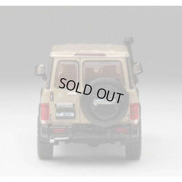 画像3: Gaincorp Products 1/64 Toyota Land Cruiser 70 Arab Model Diecasttalk特注品