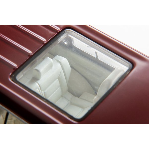 画像8: TOMYTEC 1/64 Limited Vintage NEO Mitsubishi Pajero Mid Roof Wide VR (Red/Beige) '96