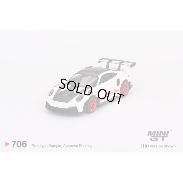 画像2: MINI GT 1/64 Porsche 911 (992) GT3 RS Weissach Package White w/Pyro Red (RHD)