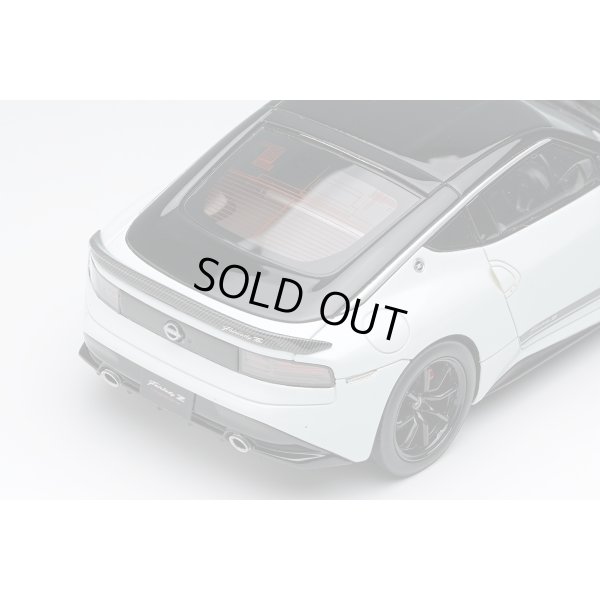 画像6: EIDOLON 1/43 Nissan Fairlady Z Customized Edition 2024 Prism White / Super Black Limited 50 pcs.
