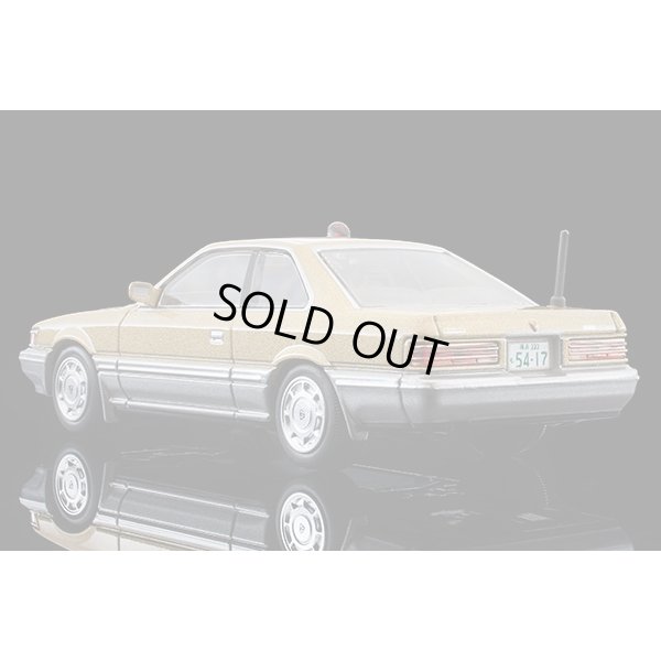 画像2: TOMYTEC 1/64 Limited Vintage NEO Nissan Leopard Altima “帰ってきた あぶない刑事” ver.