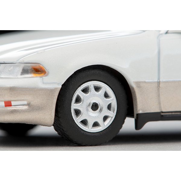 画像7: TOMYTEC 1/64 Limited Vintage NEO Toyota Mark II 2.5 Grande 1998 (White/Gold)