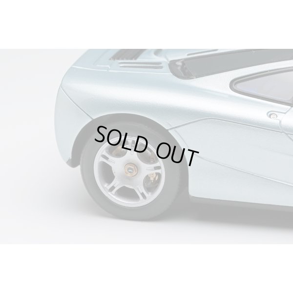 画像7: EIDOLON COLLECTION 1/43 McLaren F1 Roadcar 1994 Pale Blue Metallic Limited 100 pcs.
