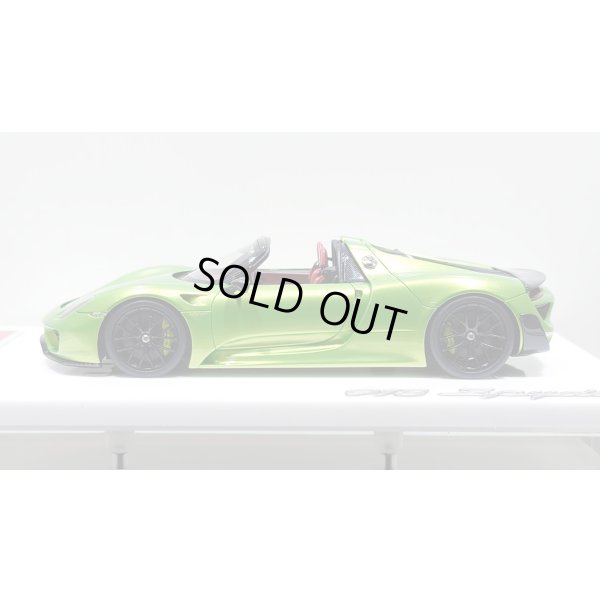 画像2: EIDOLON 1/43 Porsche 918 Spyder weissach package 2011 Giallo Verde Pearl Limited 35 pcs.