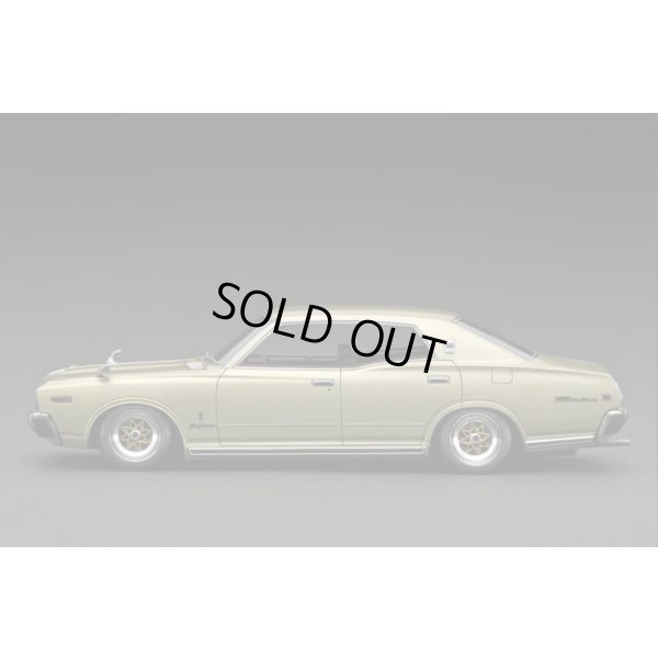 画像3: ignition model 1/18 Nissan Gloria Brougham (330) Gold