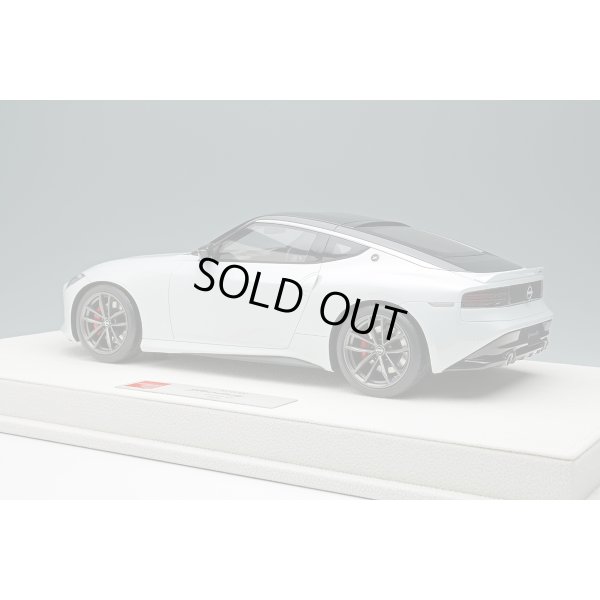 画像3: EIDOLON 1/18 Nissan Fairlady Z “Version ST” 2023 Prism White / Super Black