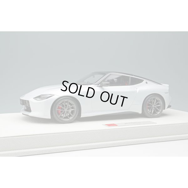 画像1: EIDOLON 1/18 Nissan Fairlady Z “Version ST” 2023 Prism White / Super Black