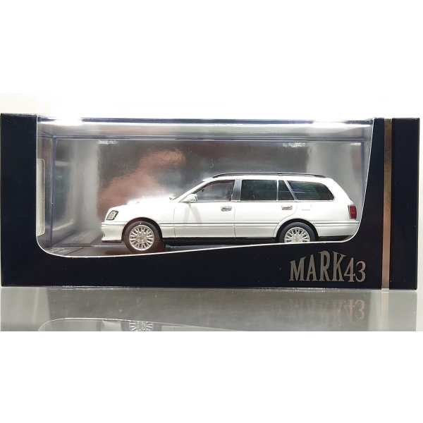画像1: Hobby JAPAN 1/43 Toyota Crown Estate 3.0 Royal Saloon White Pearl Crystal Shine