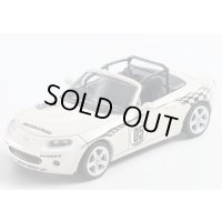 Diecast Team 1/64 Mazda MX5 Racing Version (RHD) White
