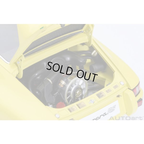 画像14: AUTOart 1/18 Porsche 911 Carrera 2.7 RS (Light Yellow with Green stripes)