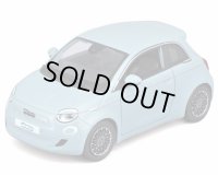 Burago 1/24 Fiat 500e (2003) Light Blue