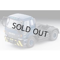TOMYTEC 1/64 Limited Vintage NEO Isuzu 810EX Tractor Head (Dark Blue)
