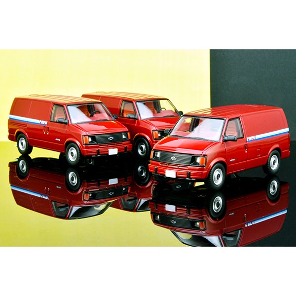 画像10: TOMYTEC 1/64 Limited Vintage NEO Chevrolet Astro Van (Red)