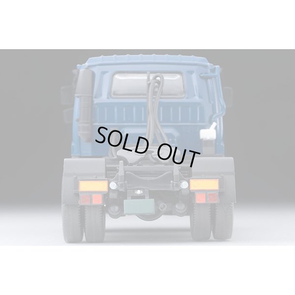 画像6: TOMYTEC 1/64 Limited Vintage NEO Isuzu 810EX Tractor Head (Dark Blue)
