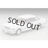 TOMYTEC 1/64 Limited Vintage NEO Toyota Crown Hardtop 3.0 Royal Saloon G (White) 1985