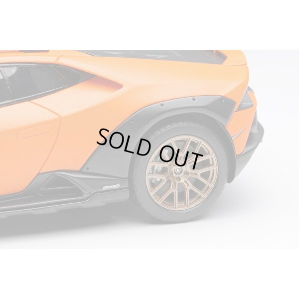 画像7: EIDOLON 1/43 Lamborghini Huracan Sterrato 2024 Matte Pearl Orange Limited 50 pcs.