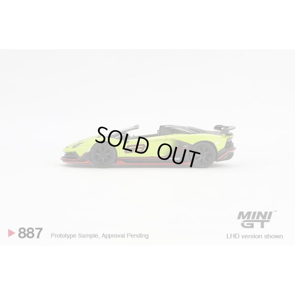 画像4: MINI GT 1/64 Lamborghini Aventador SVJ 63 Roadster Verde Shock (Light Green) (LHD)