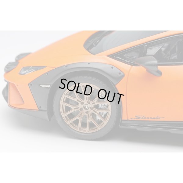 画像6: EIDOLON 1/43 Lamborghini Huracan Sterrato 2024 Matte Pearl Orange Limited 50 pcs.